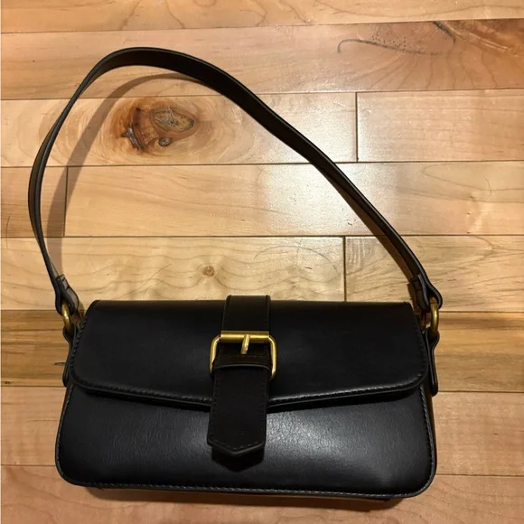 BUCKLE SHOULDER BAG - Picture 3 of 16